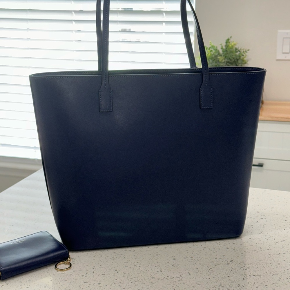 Kate Spade Navy Leather Tote with Tassel and Matching Wallet - Picture 4 of 7